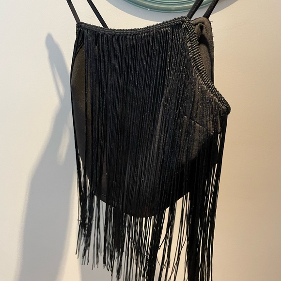 Dynamite fringe crop tank - Picture 1 of 5